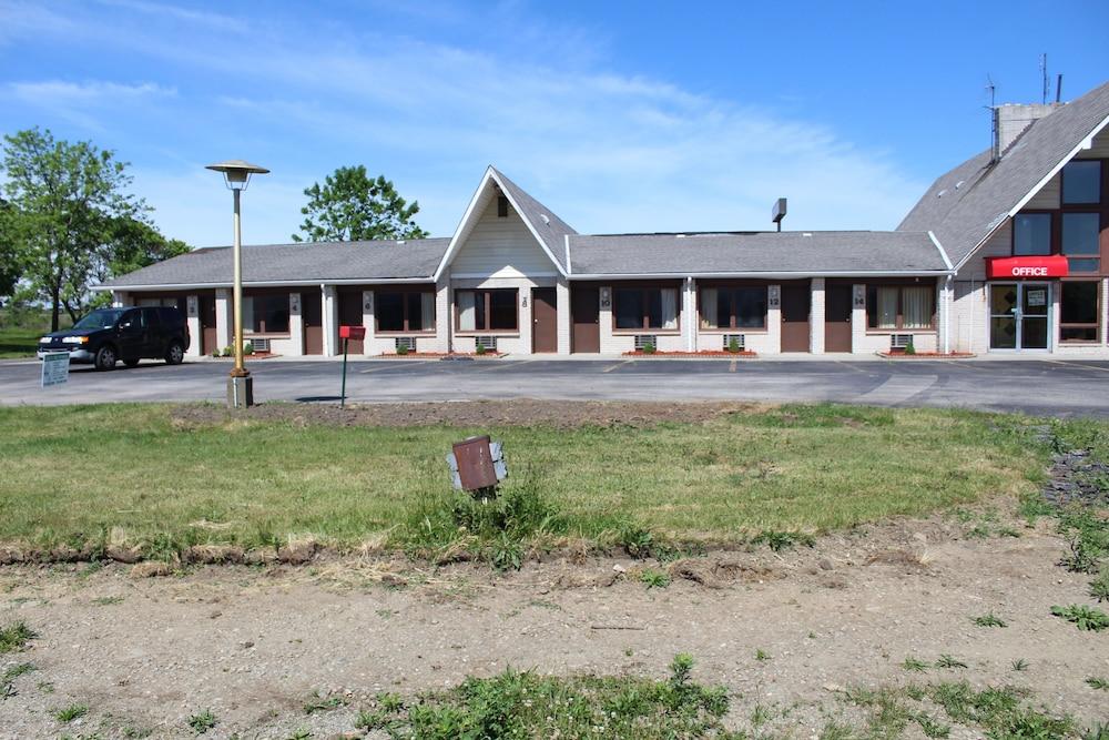 Grapevine Inn photo 23