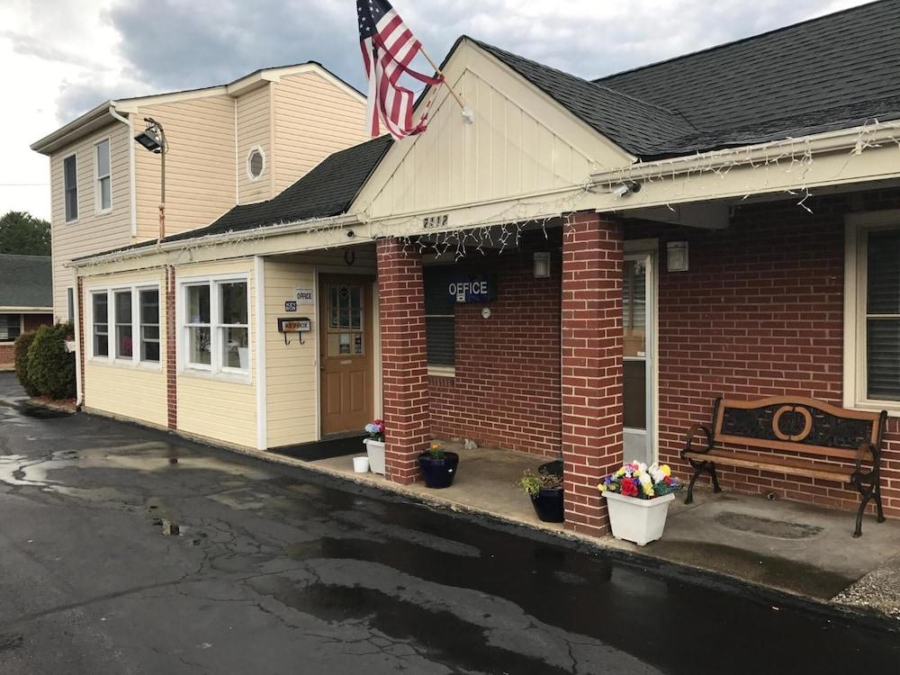 Royal Inn Motel photo 7