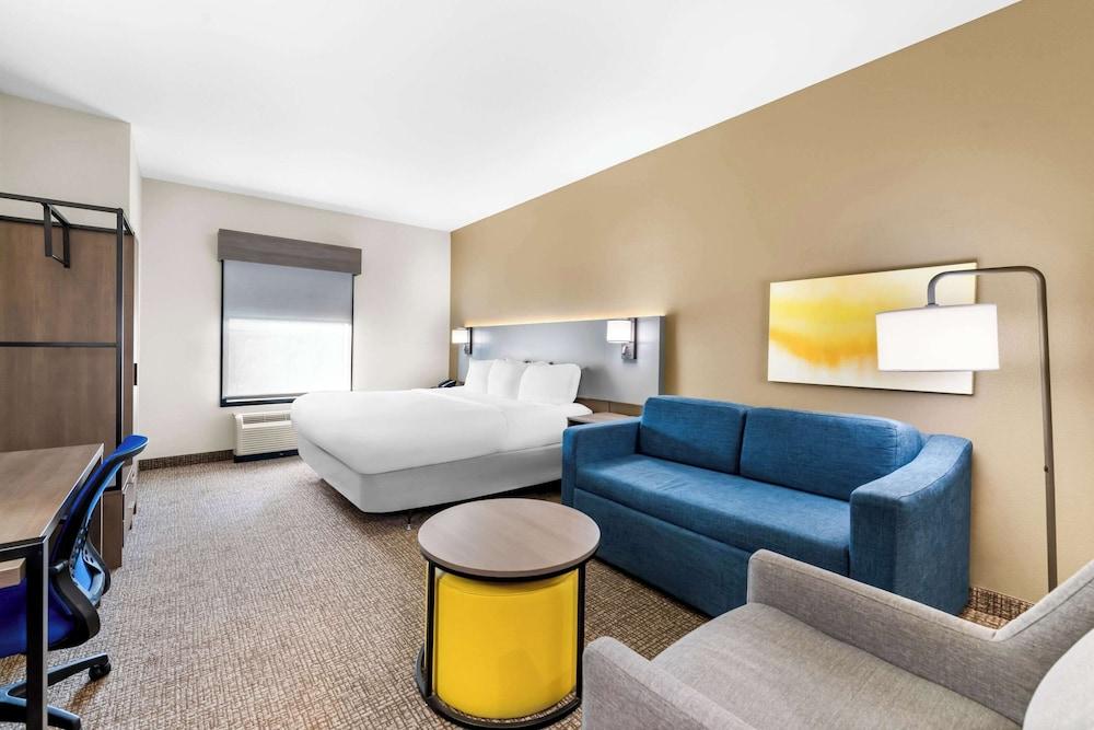 Comfort Inn Harriman photo 43