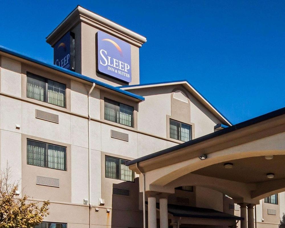Sleep Inn & Suites Shamrock photo 42