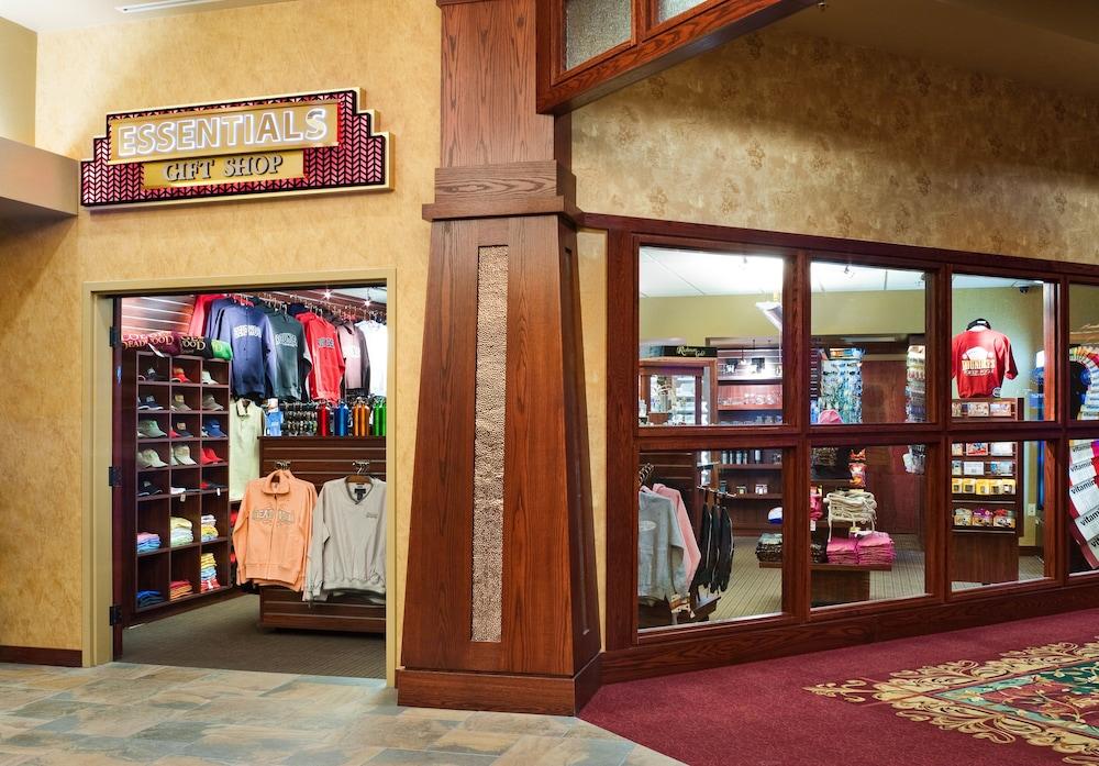The Lodge at Deadwood Gaming Resort photo 26