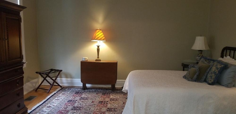 Downtown Guest Quarters Hotel photo 26