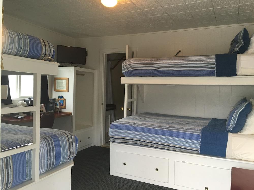 Driftwood Inn and Seaside Lodges photo 75