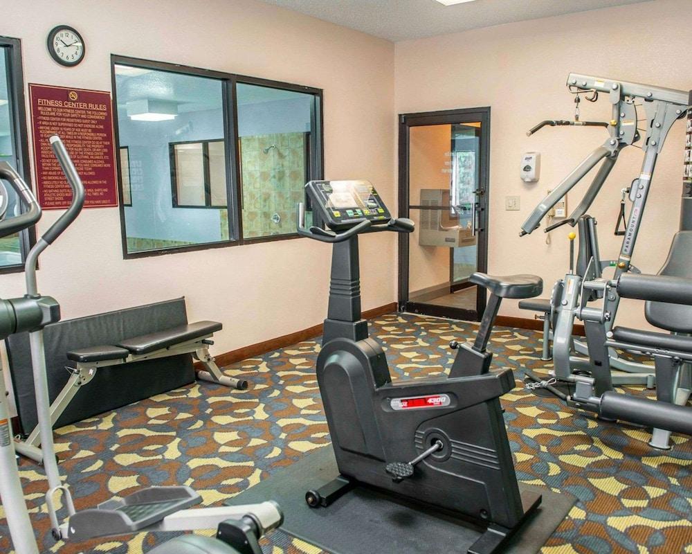 Quality Inn & Suites South Bend Airport photo 14