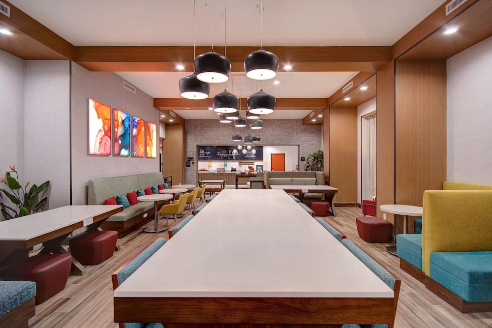 Hampton Inn & Suites Ontario Rancho Cucamonga photo 39
