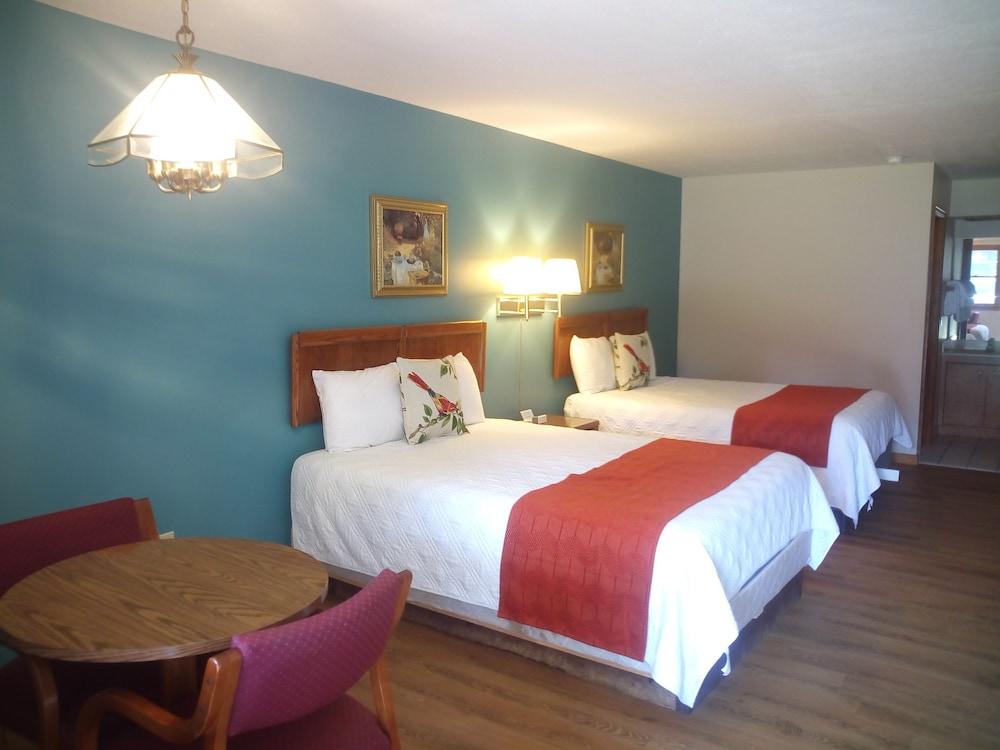 Meadowlark Motel with Restaurant & Bar photo 5