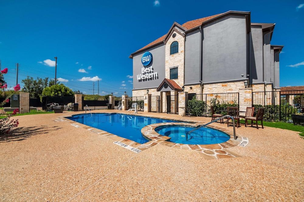 Best Western SeaWorld San Antonio photo 28