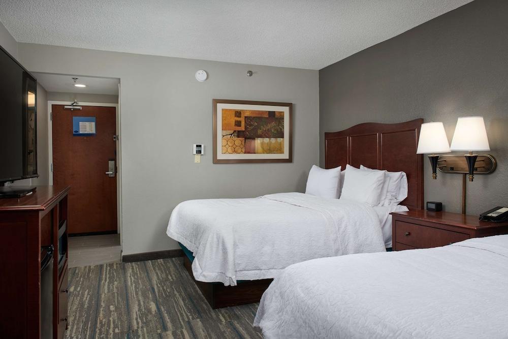 Hampton Inn Atlanta NW Cumberland photo 7