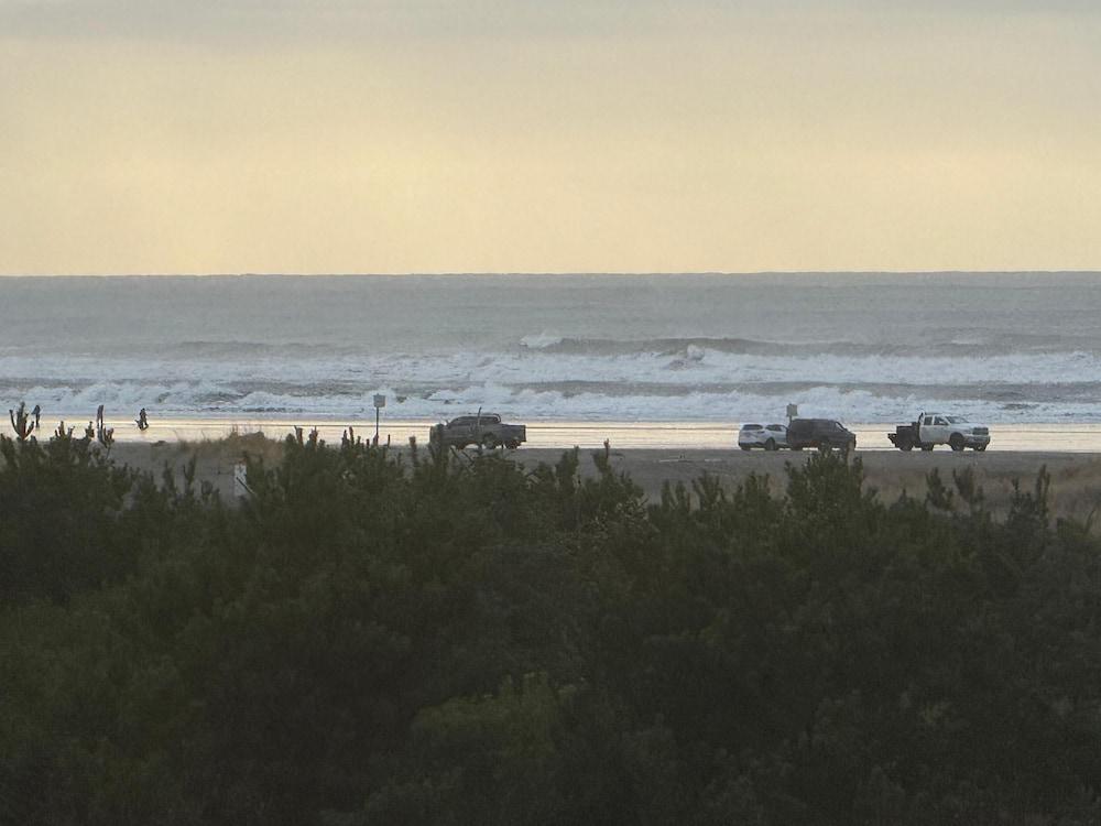 OceanShores Inn photo 4