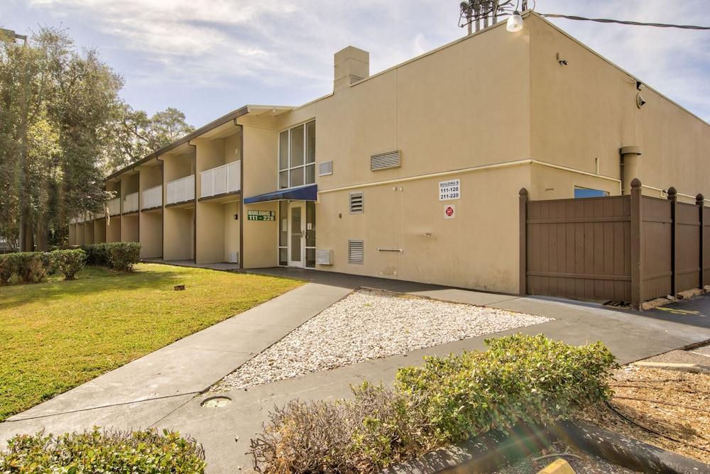Clearwater Hotel photo 84