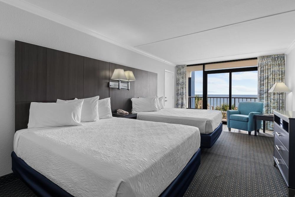 Grande Shores Ocean Resort photo 19