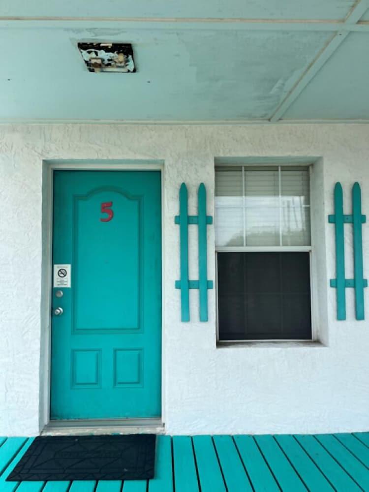 The Poco Loco Lodge photo 10
