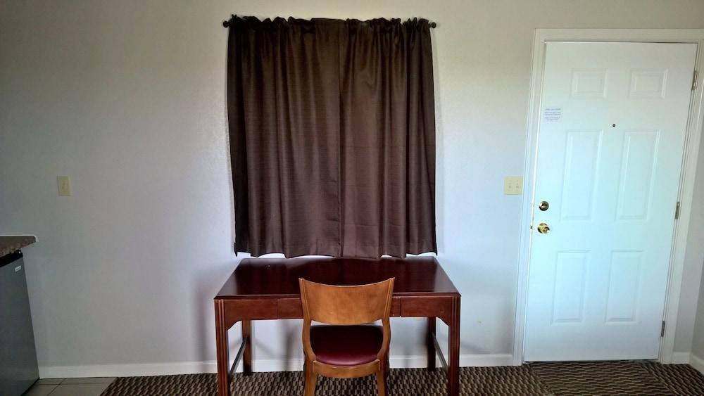 Classic Motel photo 4