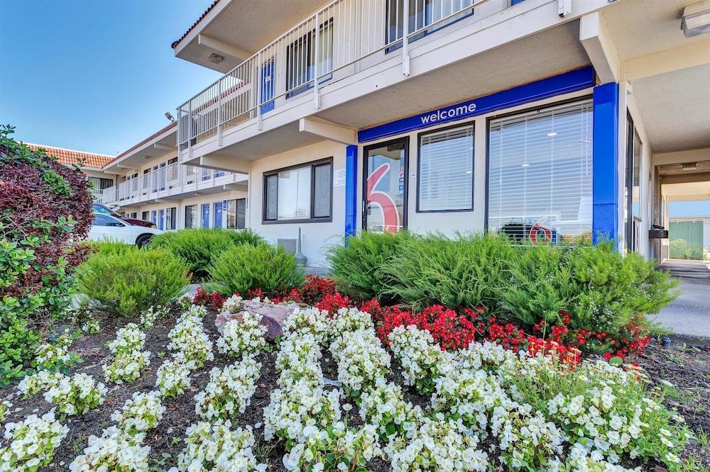 Motel 6 Vallejo, CA - Six Flags West photo 35