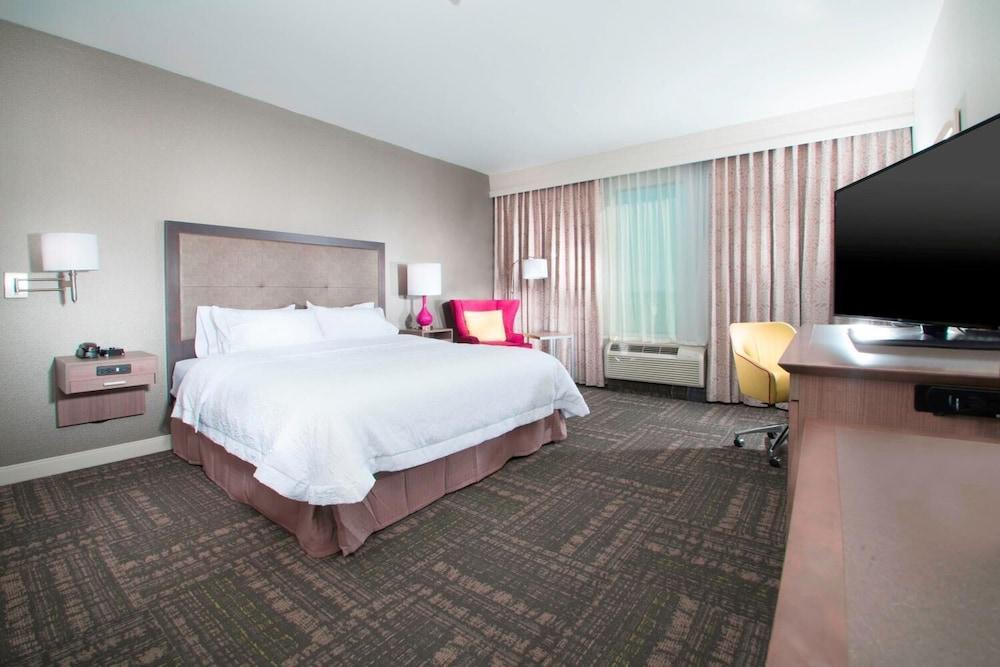 Hampton Inn & Suites La Porte photo 8