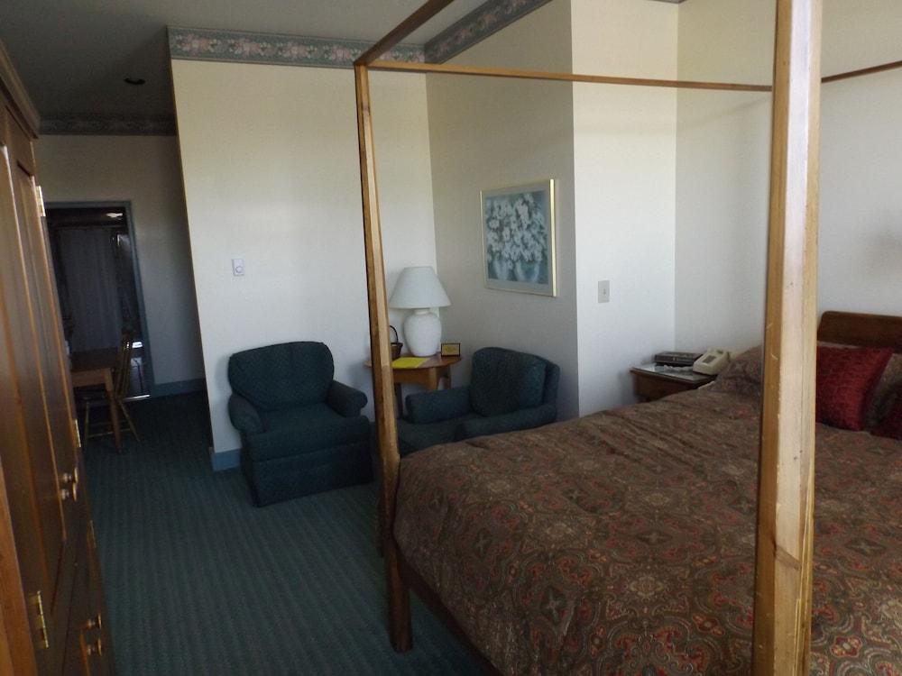 Hermanns European Inn photo 18