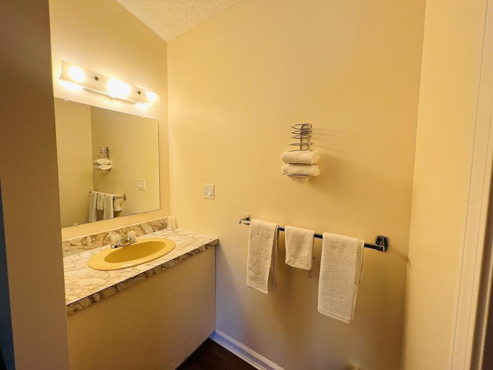 Countryside Inn photo 26