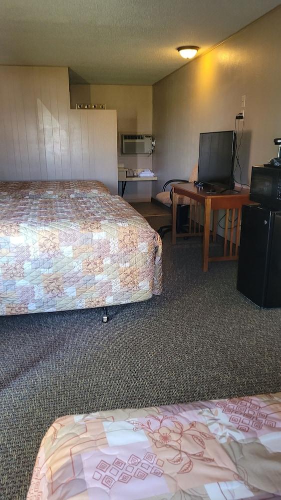 Budget Host Sundowner Motor Inn photo 10