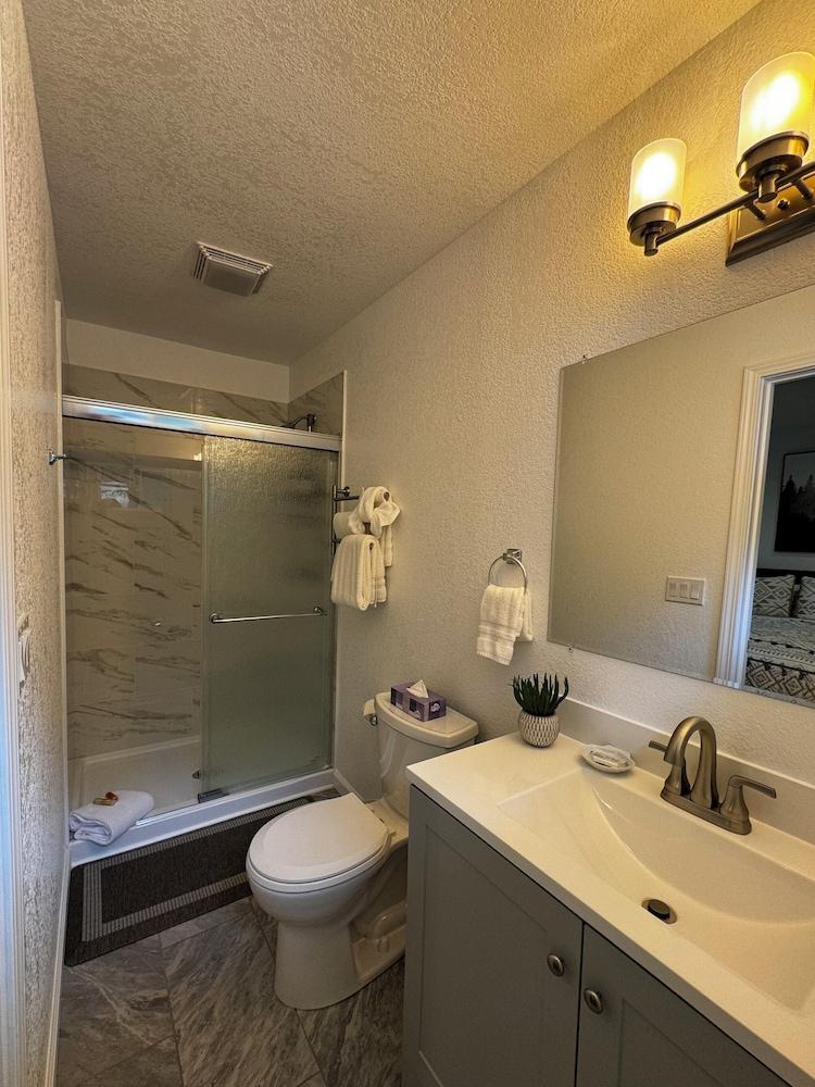 Ocean Cove Lodge photo 14