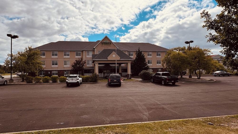Wingate by Wyndham Mansfield OH photo 1
