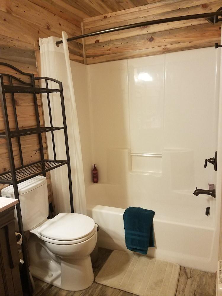 406 Lodge photo 32