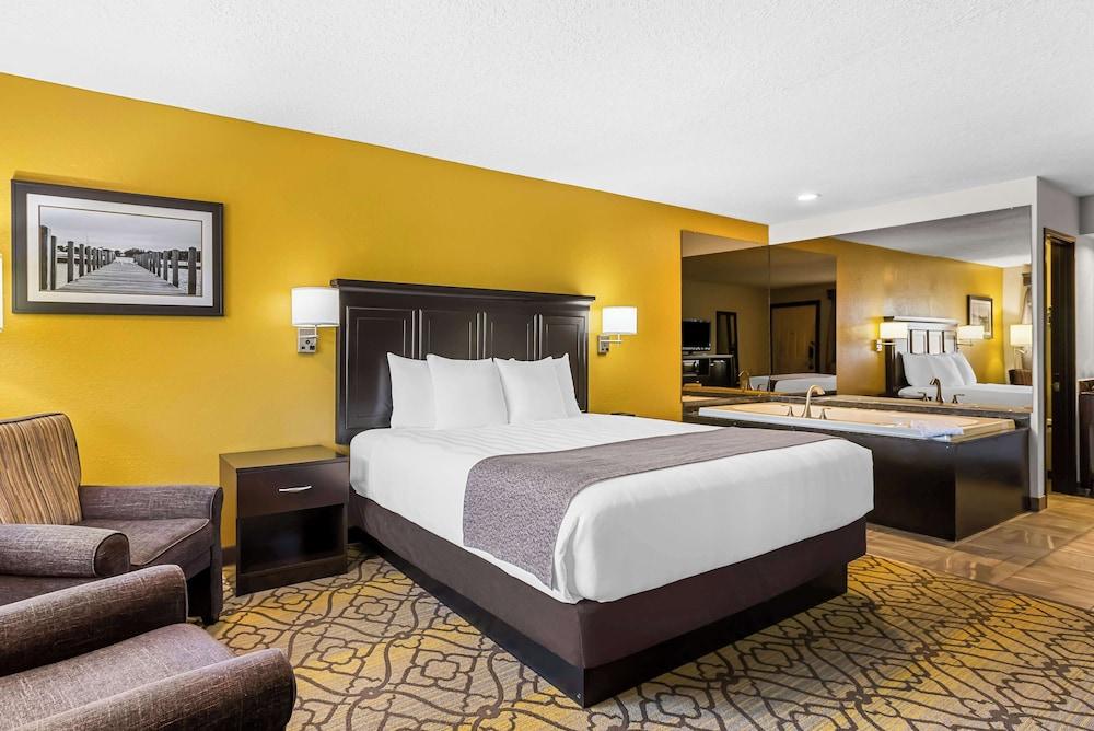 Best Western of Harbor Springs photo 8