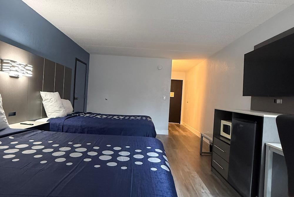 Coratel Inn and Suites La Crosse photo 16