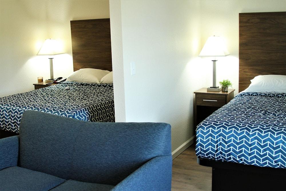 Stay Plus Extended Stay Suites photo 23