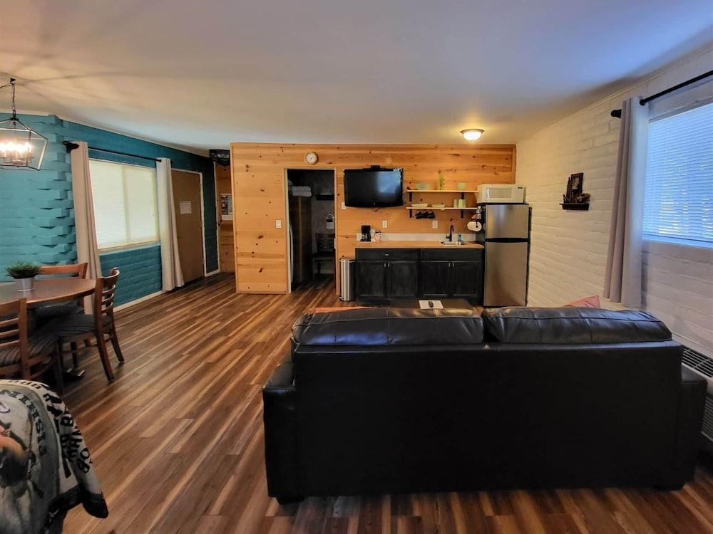 The Nook Pinetop photo 13