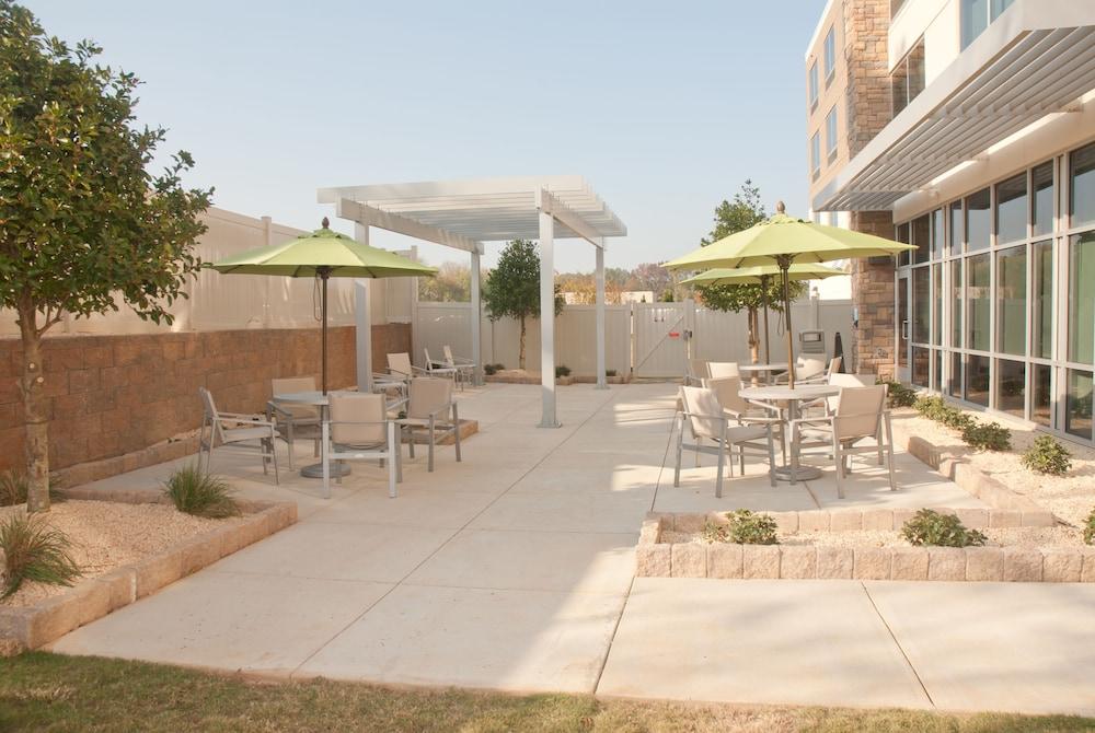 Holiday Inn Express & Suites Decatur by IHG photo 29