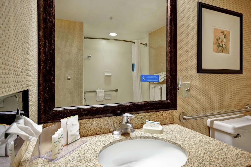 Comfort Inn & Suites Mt. Holly - Westampton photo 23