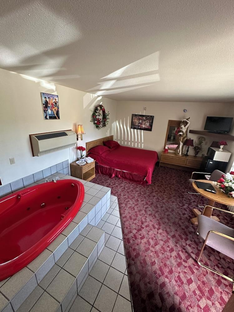 Spring Hill Motel photo 46
