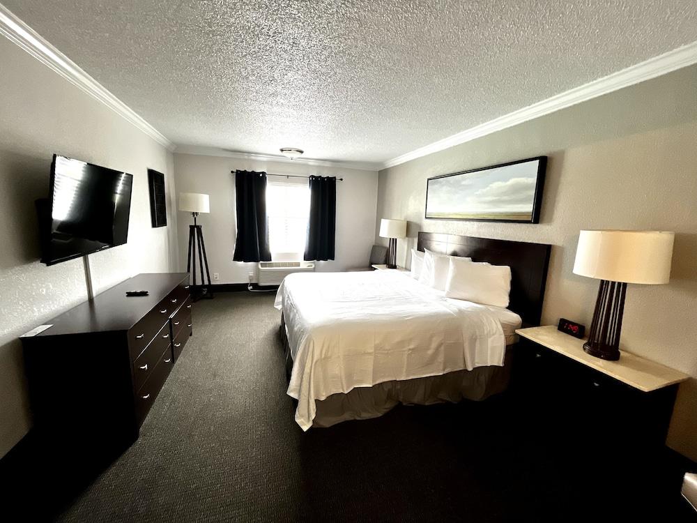At Home Inn & Suites photo 23