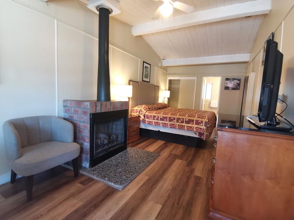 Studio 9 Big Bear photo 46