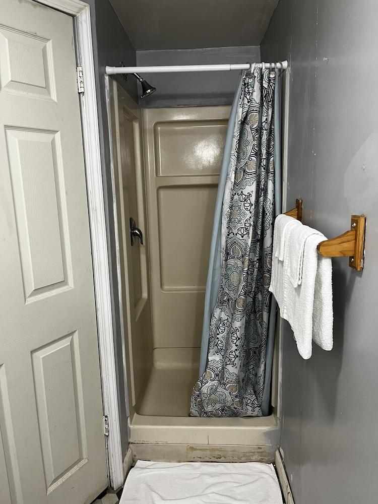 Grand Howell Inn photo 12
