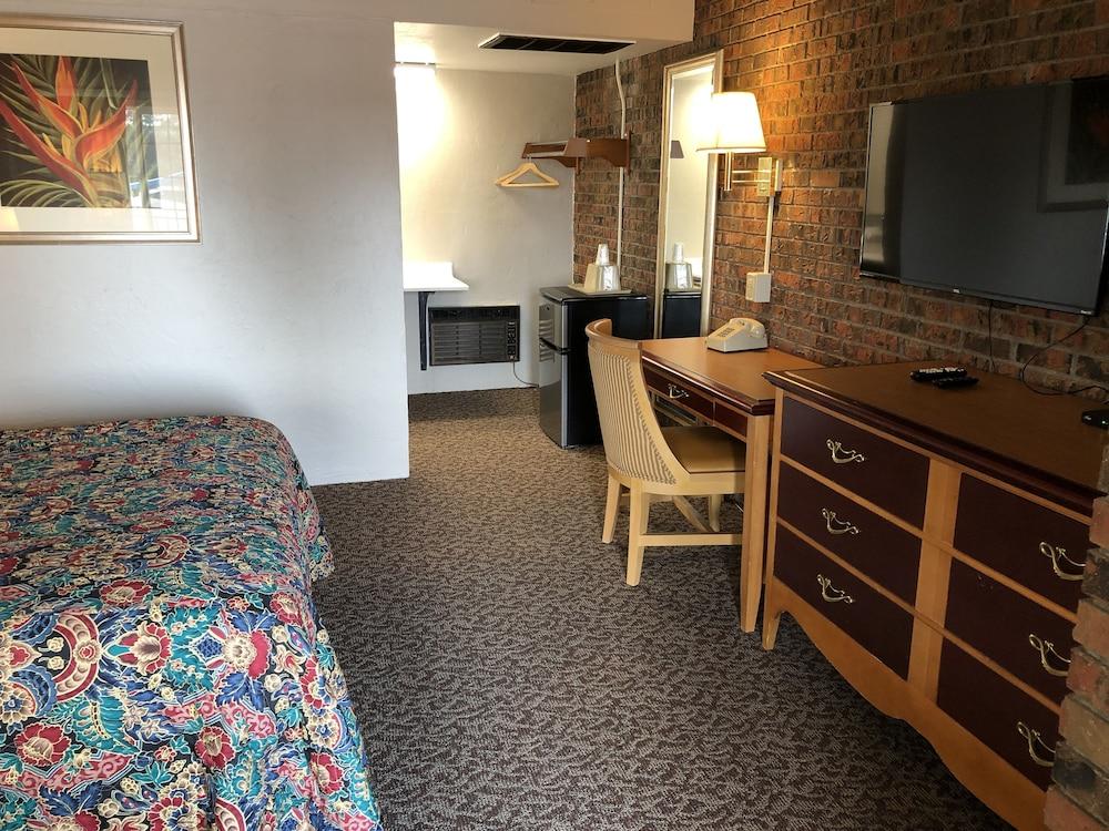 Dunes Inn photo 4