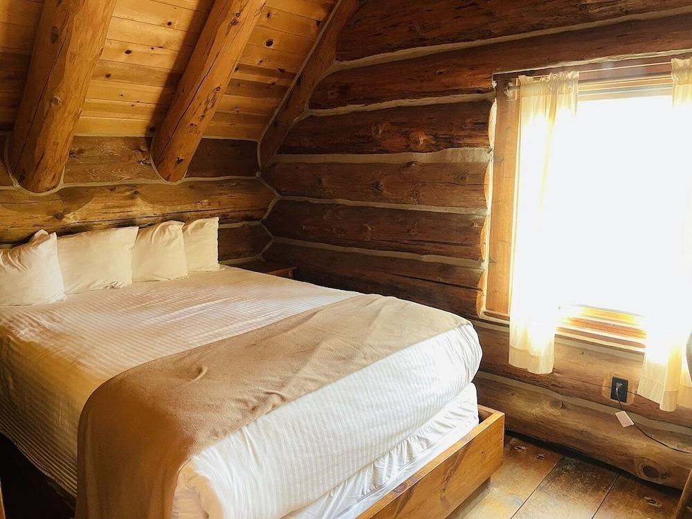 Drummond Island Resort photo 38