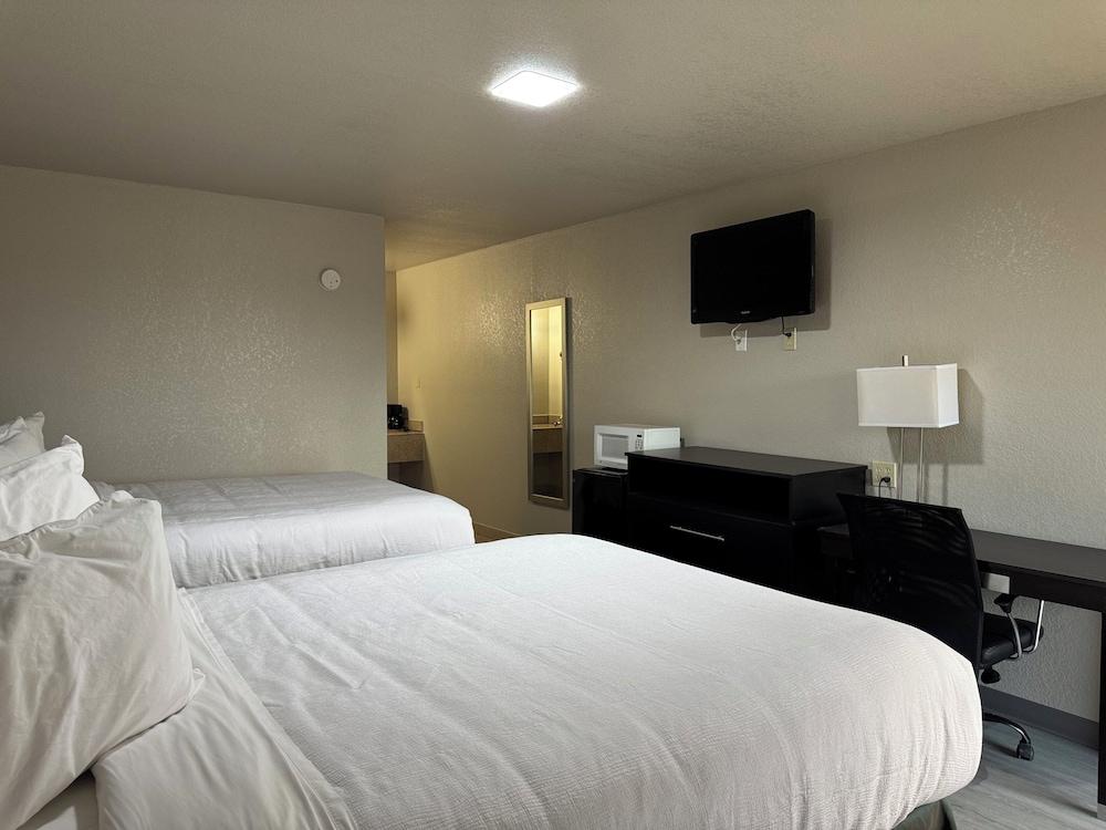 Executive Inn Crystal City photo 16