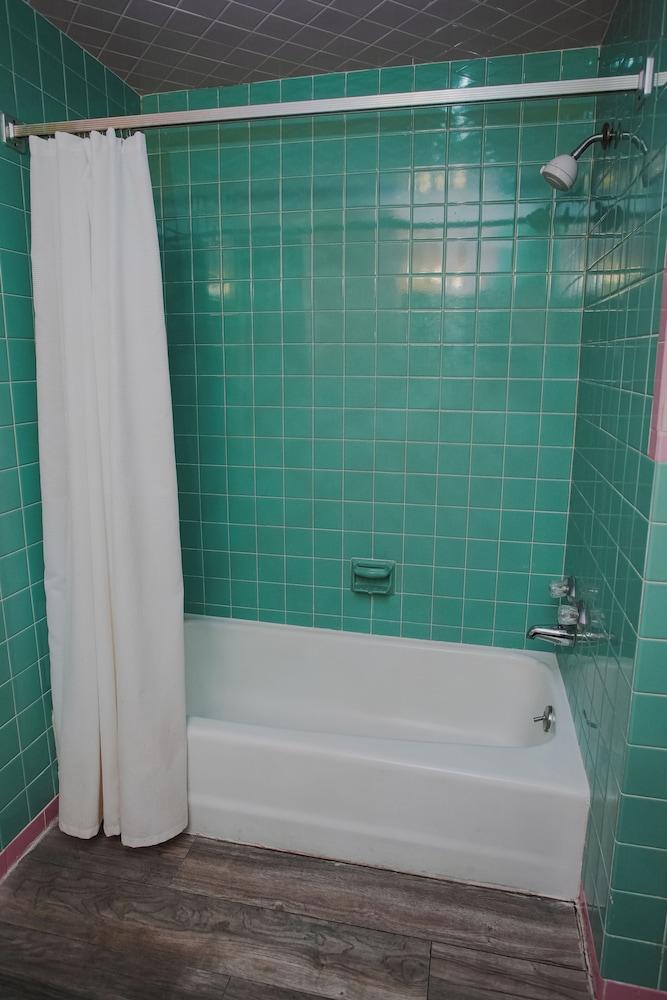Falls View Inn photo 5