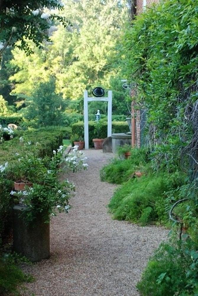 Monmouth Historic Inns and Gardens photo 44