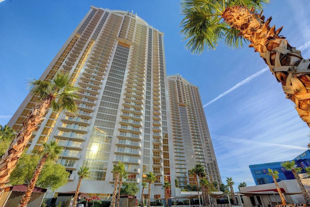 Suite Hub LV at Signature Sphere View photo 1