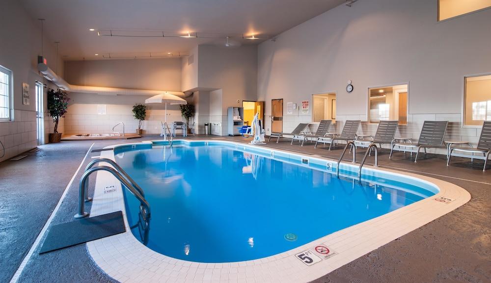 Best Western Plus University Park Inn & Suites photo 10