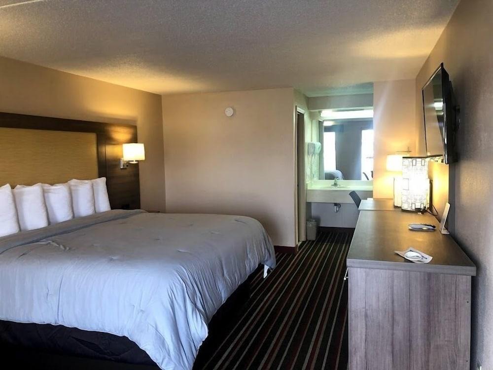 Legacy Inn Sumner photo 5