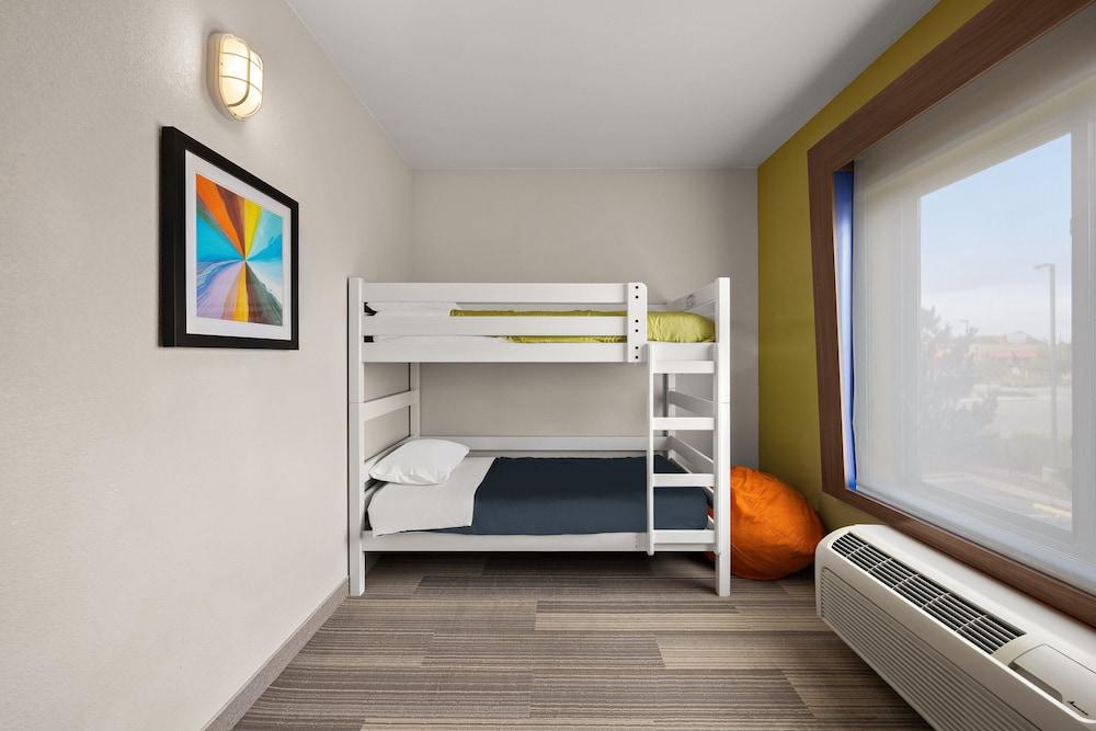 Holiday Inn Express Hotel & Suites Limon I-70 by IHG photo 9