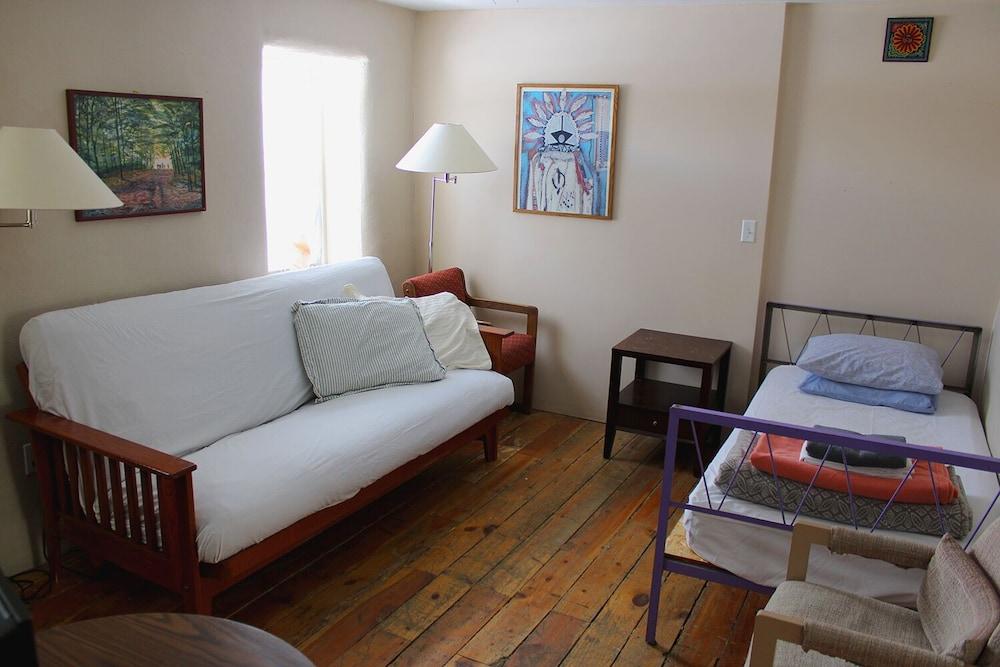 SnowMansion Taos Adventure Lodge photo 40