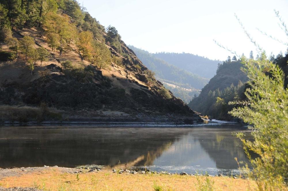 Morrison's Rogue River Lodge photo 49