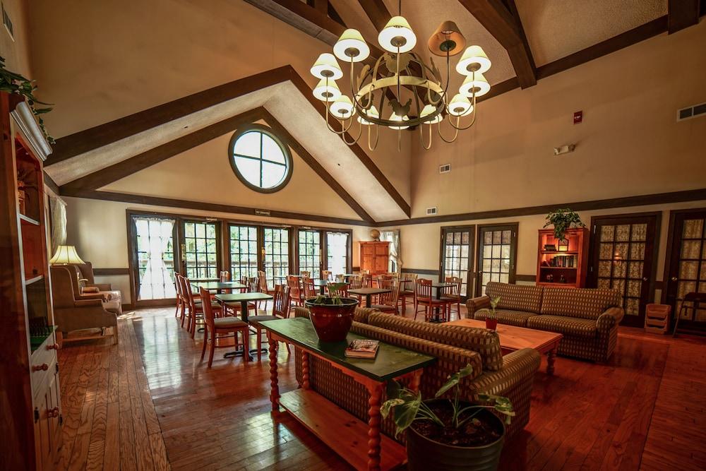 Spring House Inn photo 27