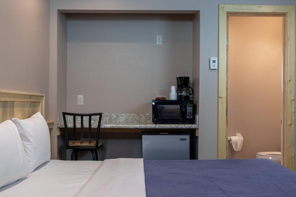 Prospector Motel photo 23