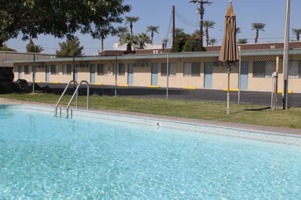 Indio Holiday Motel photo 34