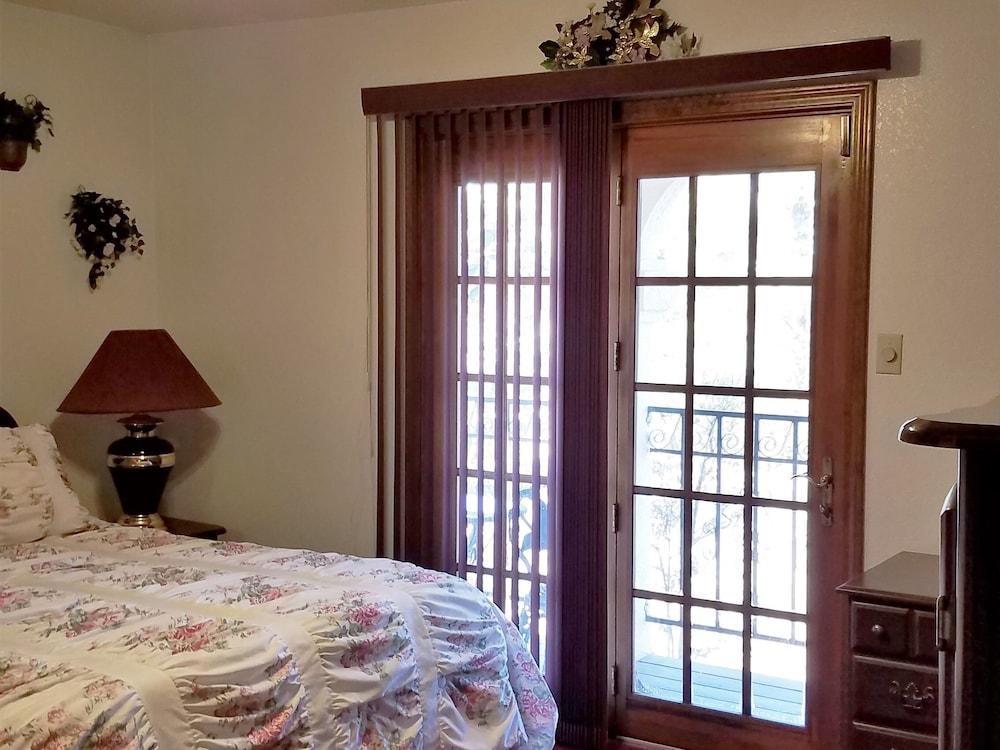 Tavares Inn photo 3